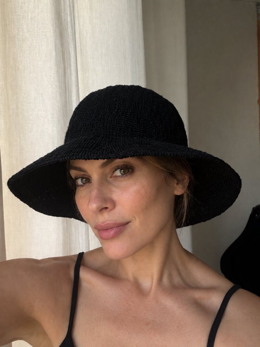 Black Open-Weave Wide Brim Bucket Sun Hat Minimalist Packable Style